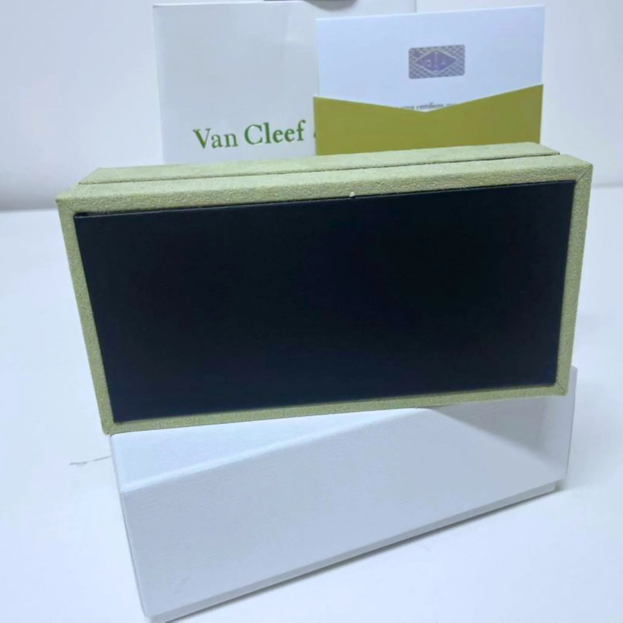 Van Cleef & Arpels Bracelet Jewellery Box Set – Authentic, Box Only