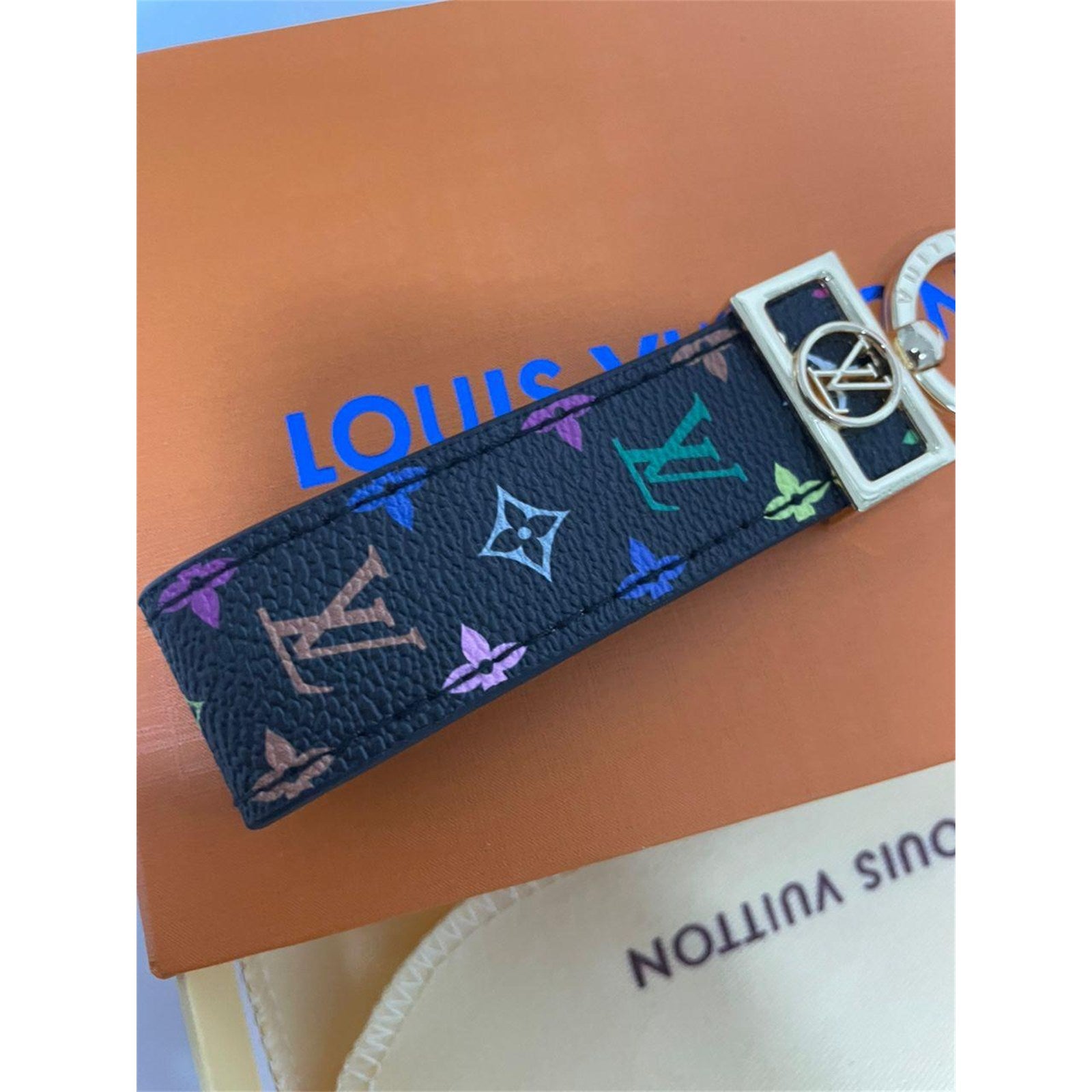 Louis Vuitton Dragonne Key Holder Monogram Keychain with Box & Dust Bag – Authentic Pre-Owned