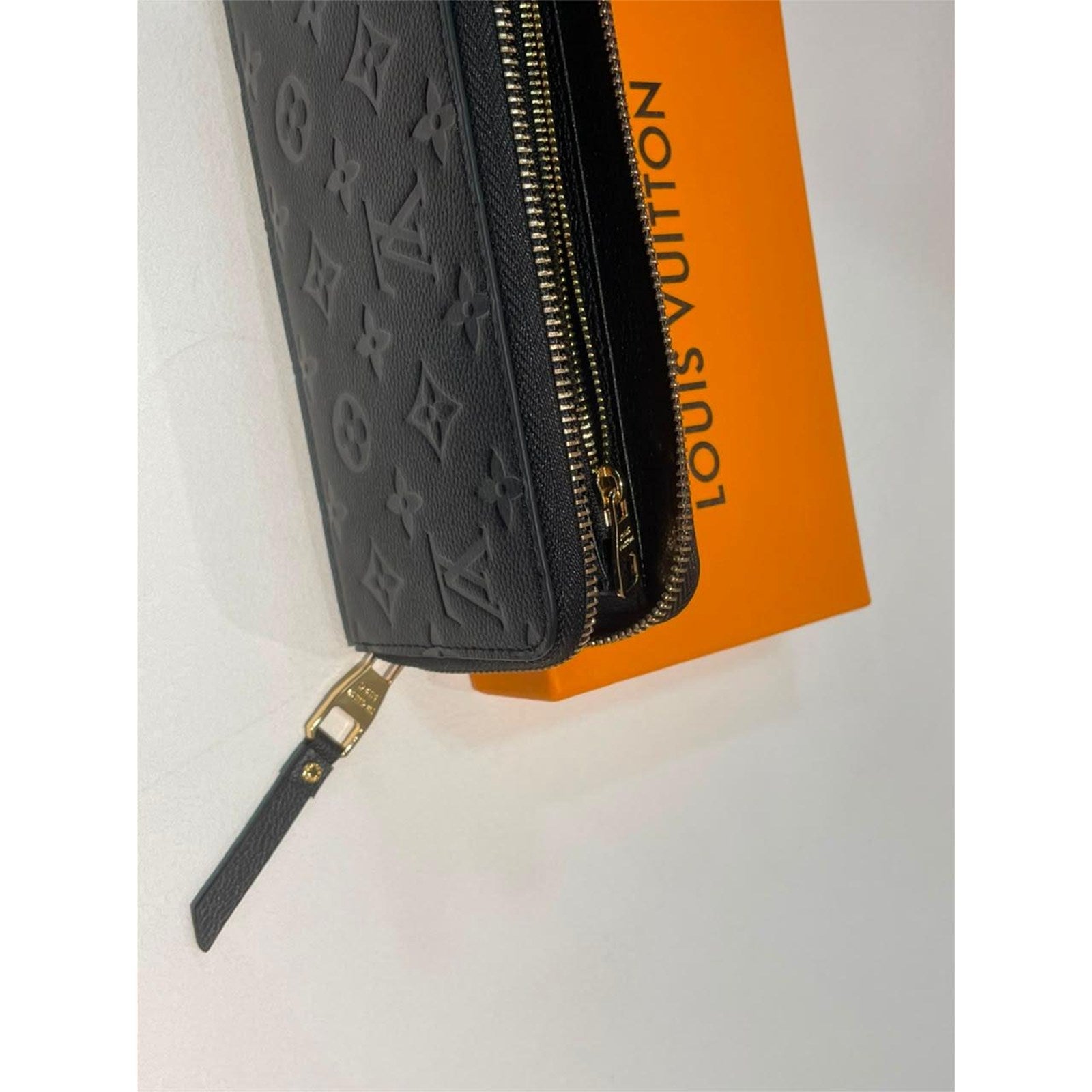 Louis Vuitton Black Monogram Zippy Long Wallet with Box – Authentic Pre-Owned
