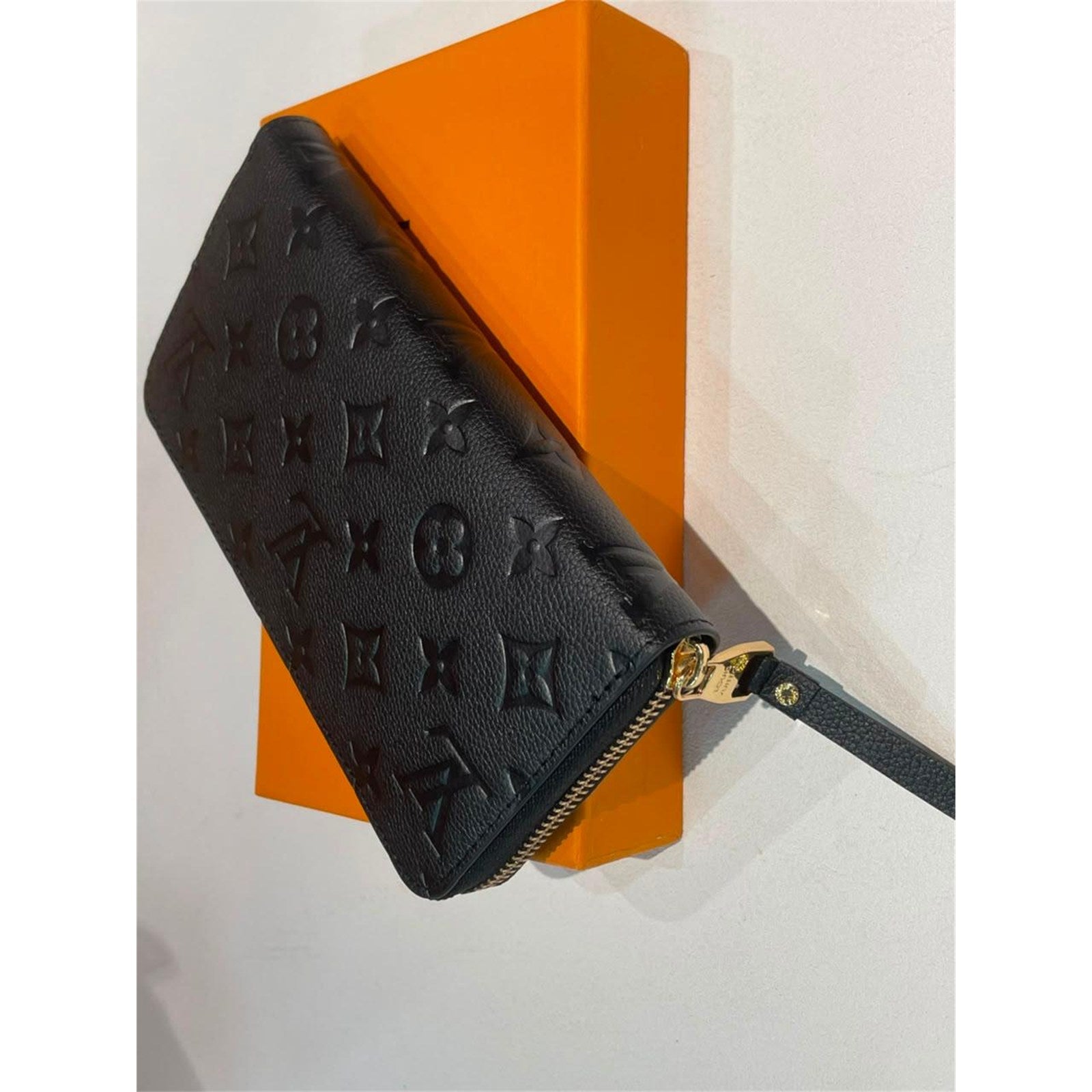 Louis Vuitton Black Monogram Zippy Long Wallet with Box – Authentic Pre-Owned