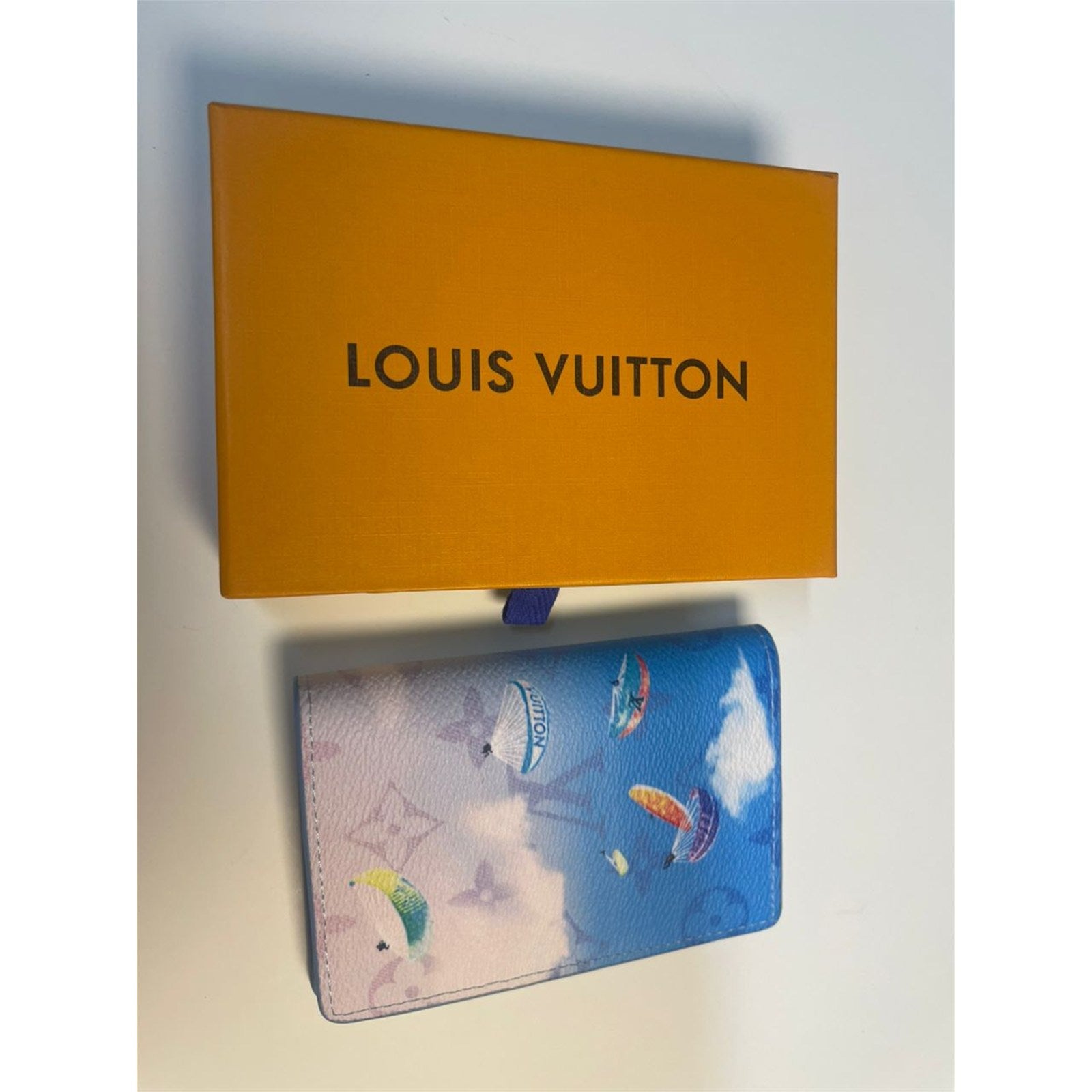 Louis Vuitton Pocket Organizer Wallet Sky Paragliding Monogram – Authentic Pre-Owned