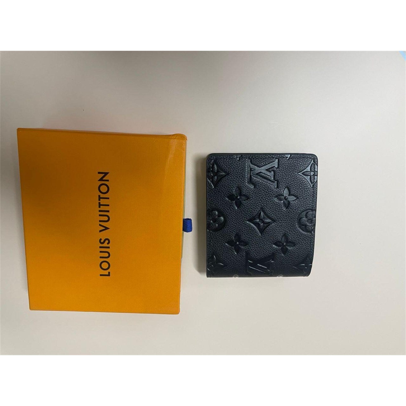Louis Vuitton Multiple Wallet Embossed Monogram Leather Men's Bifold – Authentic Pre-Owned