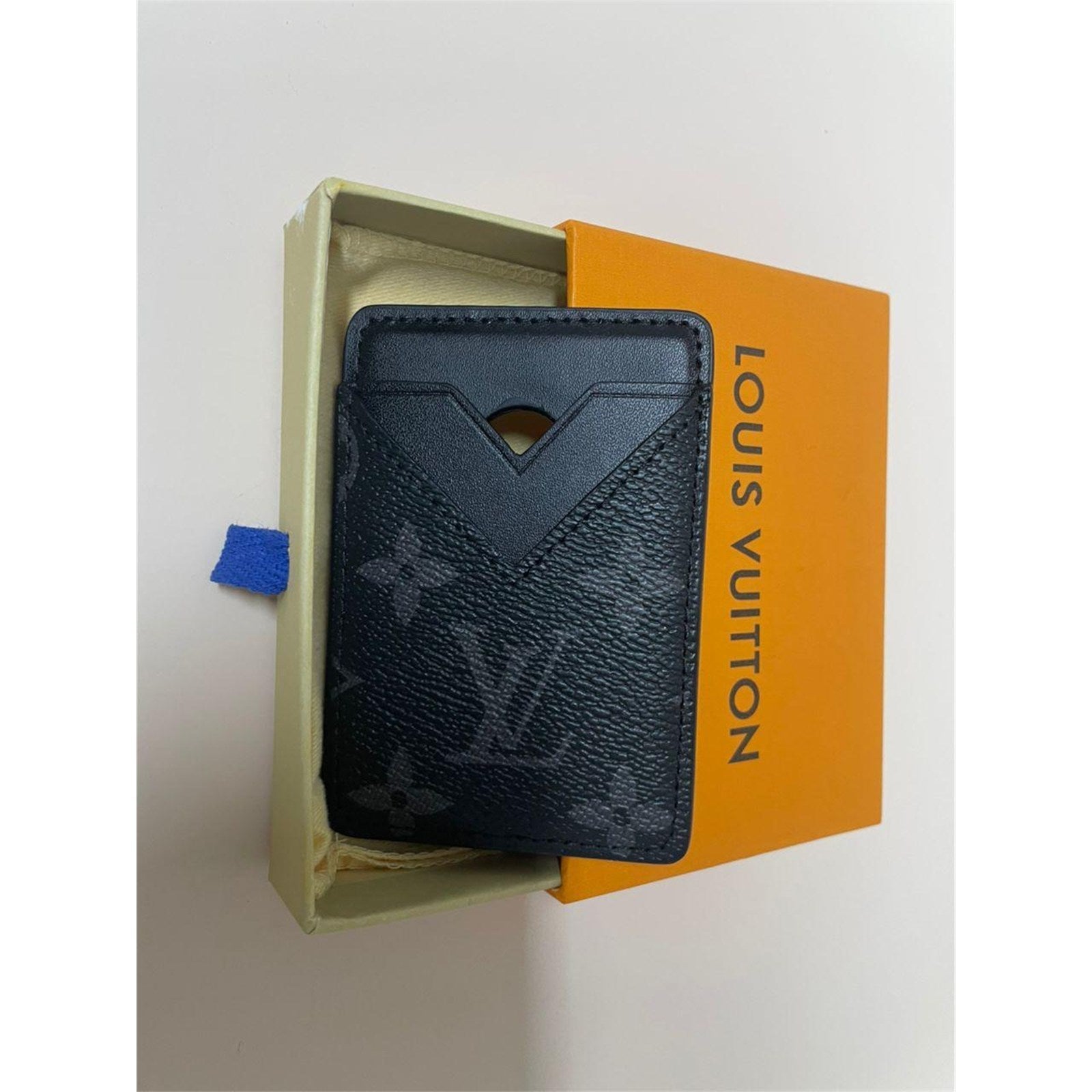 Louis Vuitton M12602 Monogram Eclipse MagSafe Card Holder – Authentic Pre-Owned