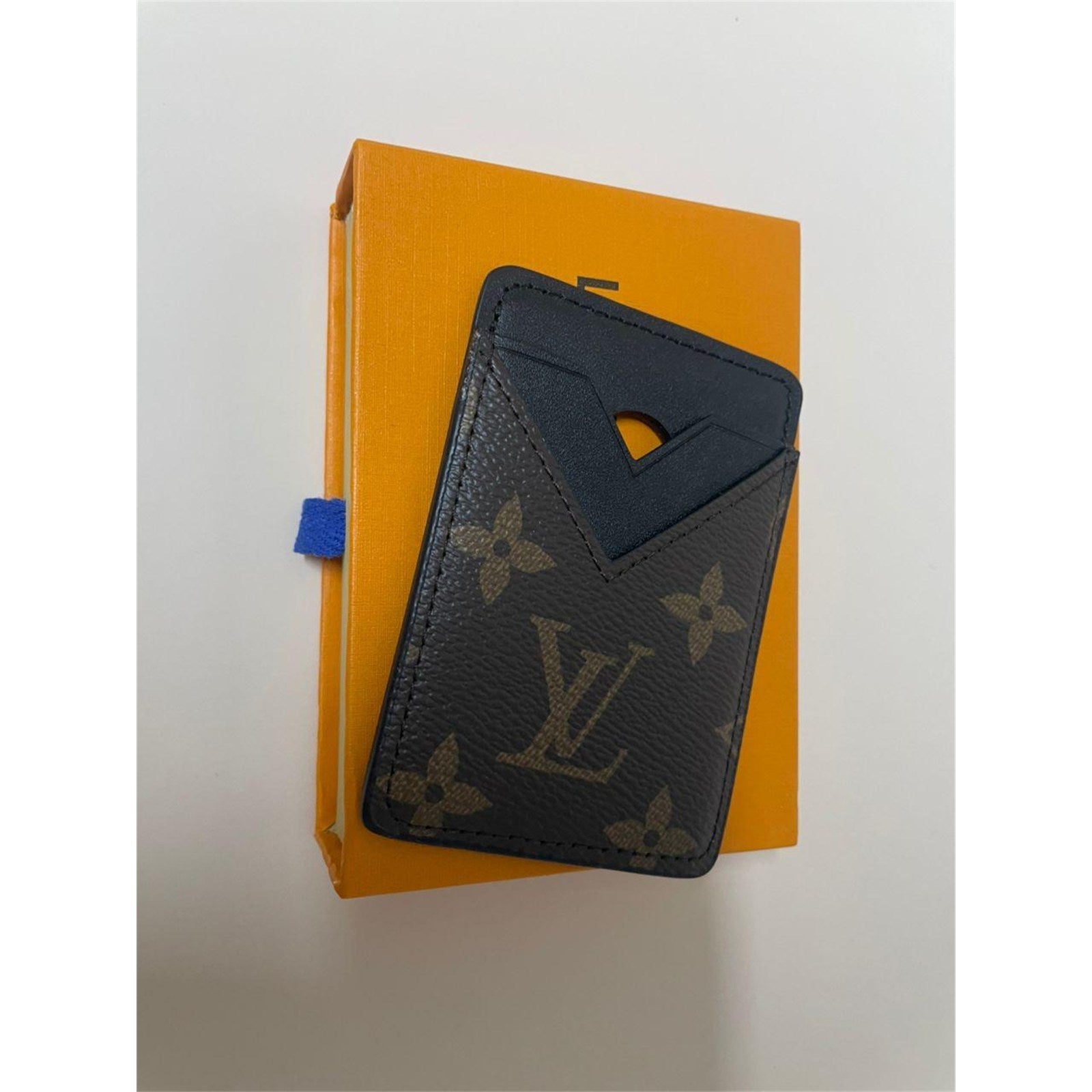 Louis Vuitton Porte Cartes Magnetic Card Holder Brown Monogram – Authentic Pre-Owned