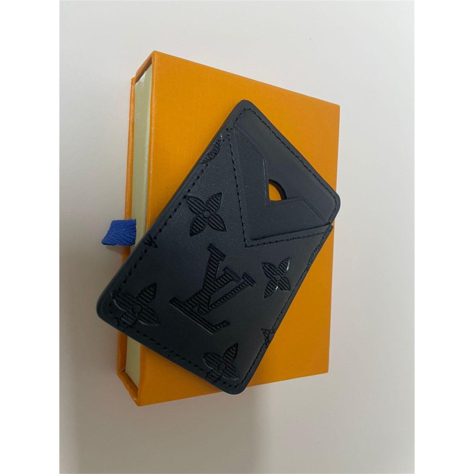 Louis Vuitton Magnetic Card Holder Black – Authentic Pre-Owned
