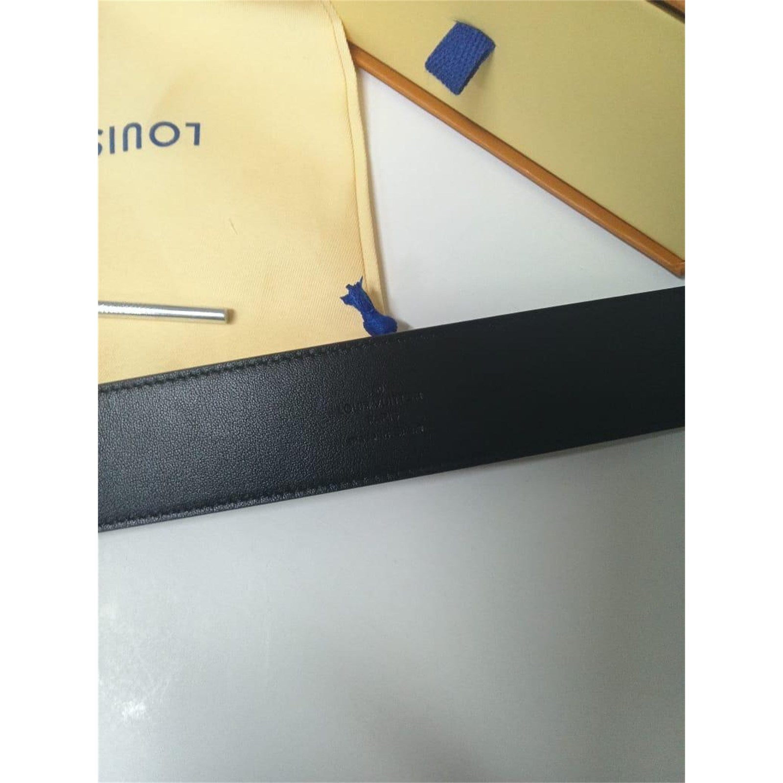 Louis Vuitton Damier Graphite 40mm Belt Size 95/38 – Authentic Pre-Owned
