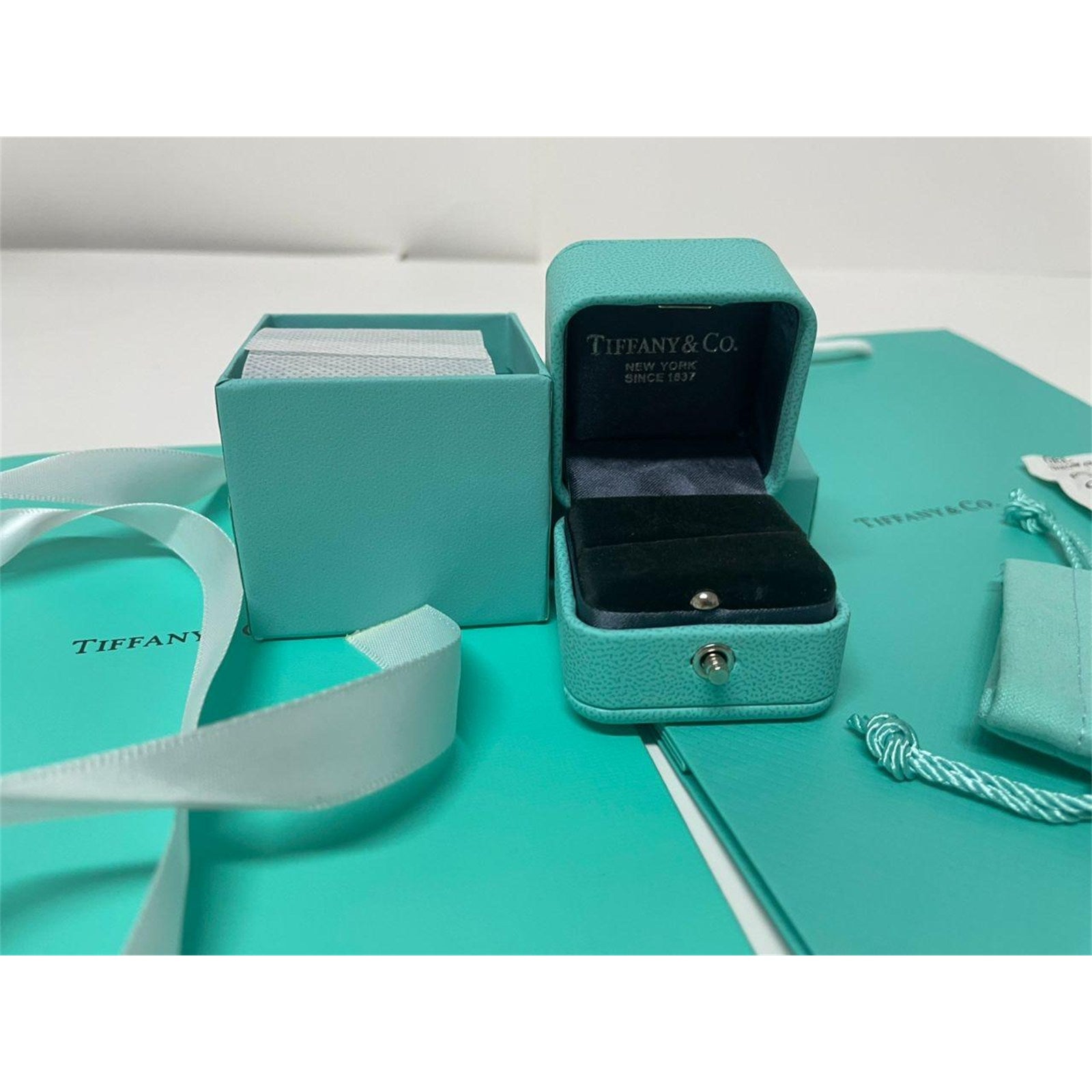 Tiffany & Co. Engagement Ring Box Set with Outer Box, Pouch, Certificate & Bag – Authentic, Box Only