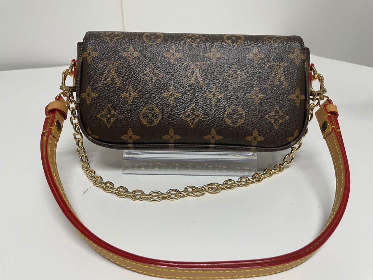 Louis Vuitton Ivy Wallet On Chain Monogram Canvas Shoulder Bag
