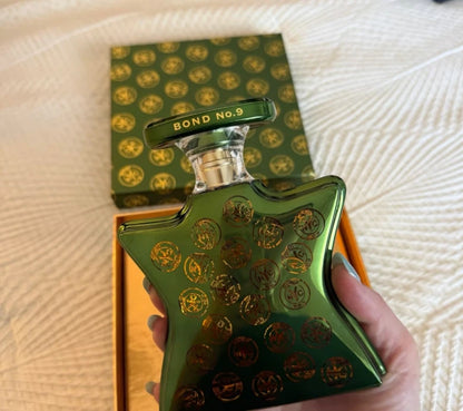 Bond No. 9 Oud Supreme Eau de Parfum – Luxury Unisex Fragrance